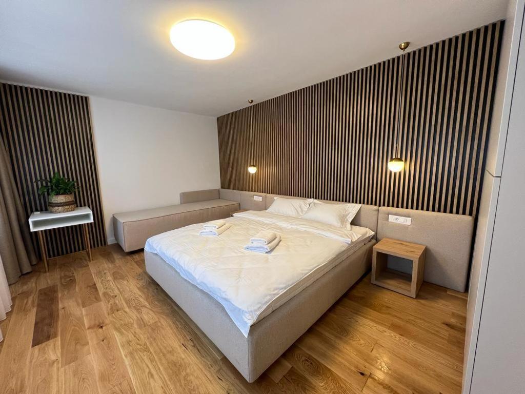 Appartement Square View à Cluj-Napoca Extérieur photo