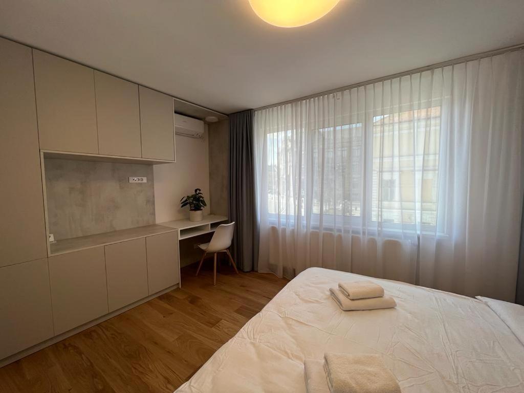 Appartement Square View à Cluj-Napoca Extérieur photo